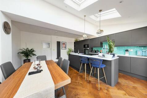 Beech Hall Crescent