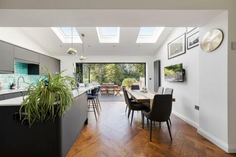 Beech Hall Crescent