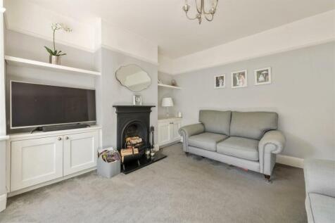 Queens Grove Road, E4