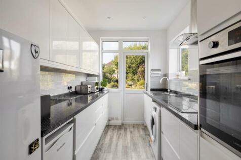 Dale View Gardens, E4