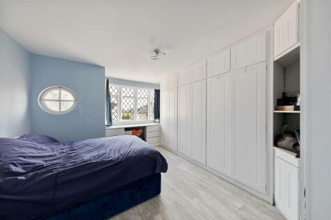 Dale View Gardens, E4