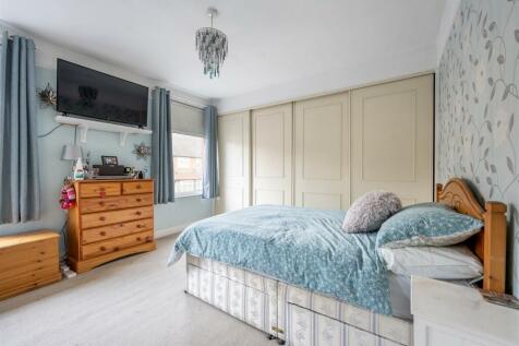 Royston Avenue E4