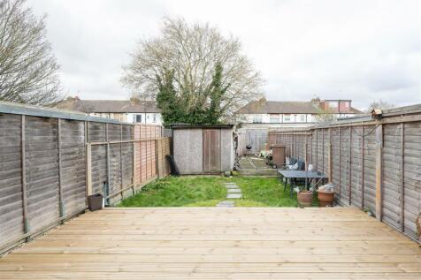 Royston Avenue E4