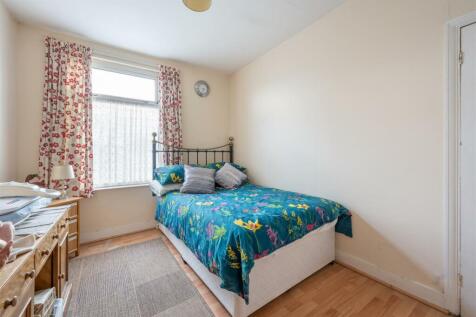 Royston Avenue E4