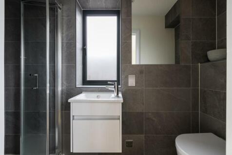Sewardstone Road E4