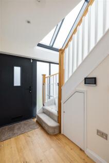 Sewardstone Road E4