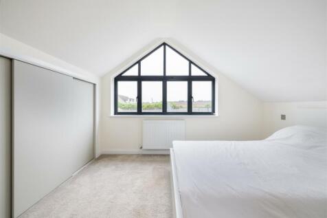 Sewardstone Road E4