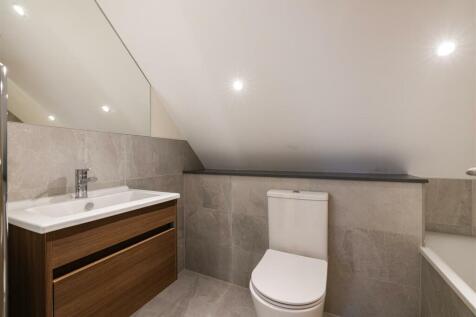 Sewardstone Road E4