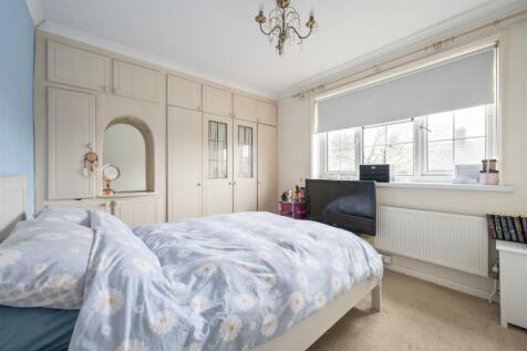 Bluehouse Road, E4