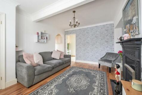 Bluehouse Road, E4