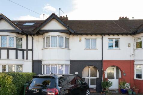 New Road, E4