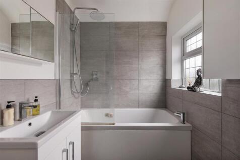 Whitehall Road E4