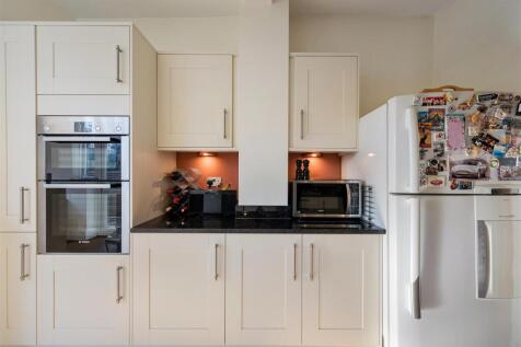 Vincent Road E4