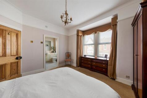 Vincent Road E4