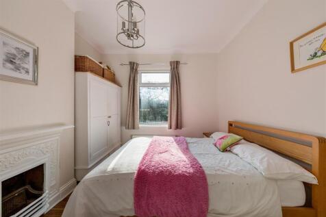 Vincent Road E4