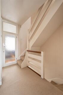 Hall Lane E4
