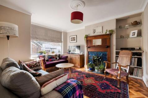 Malvern Avenue, E4