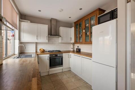 Malvern Avenue, E4