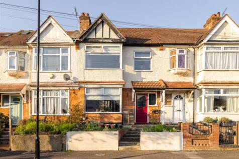Malvern Avenue, E4