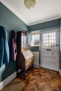 Malvern Avenue, E4