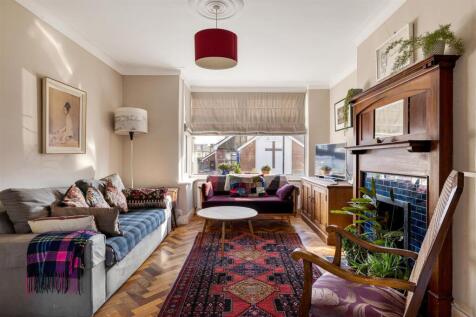 Malvern Avenue, E4
