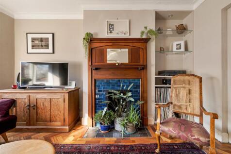 Malvern Avenue, E4