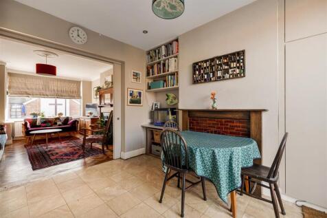 Malvern Avenue, E4
