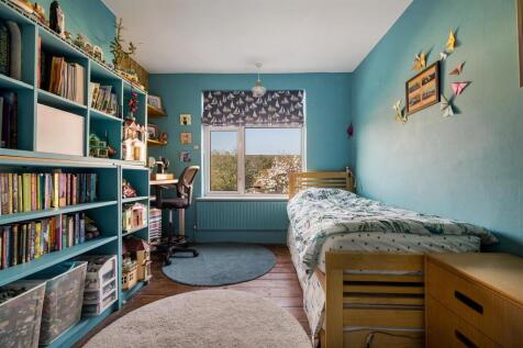 Malvern Avenue, E4