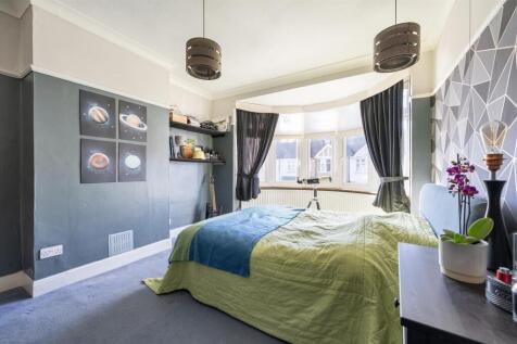 Elmfield Road, E4