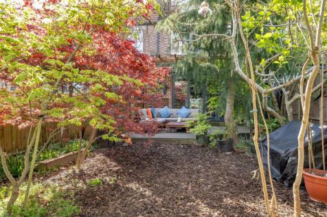 Elmfield Road, E4