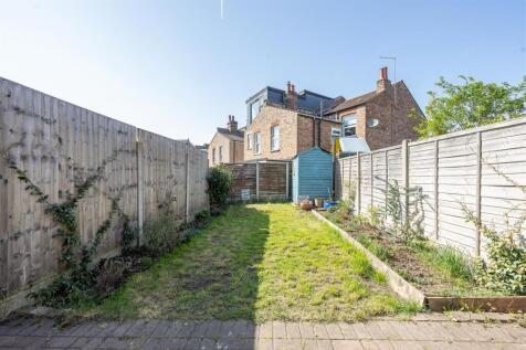 Winchester Road E4