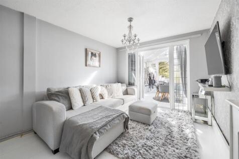 Mapleton Road E4