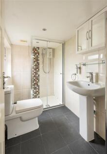 Lyndhurst Road, E4