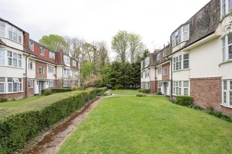 Seymour Court E4