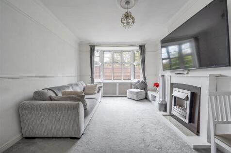Seymour Court E4