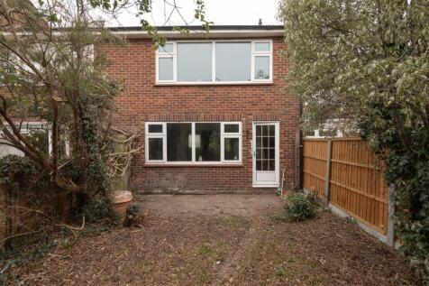 Harman Close, E4