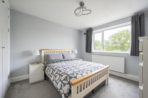 Chingford Avenue E4