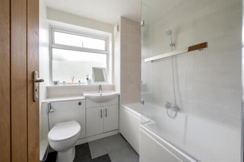 Chingford Avenue E4