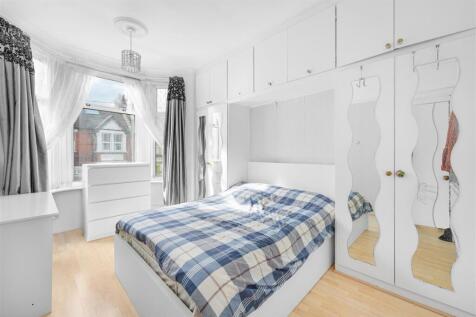 Winchester Road, E4