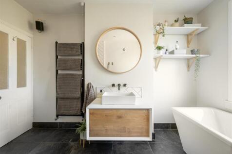 Bathroom-2.jpg