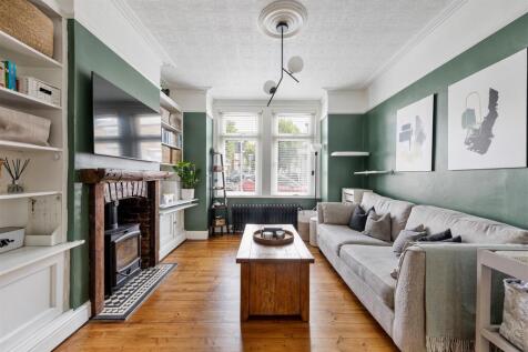Haldan Road E4