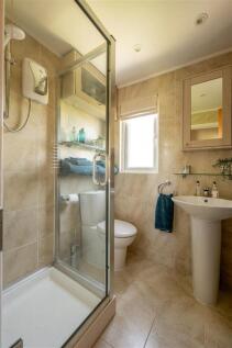 Cherrydown Avenue, E4