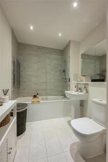 Merriam Close, E4
