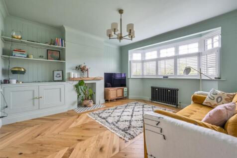 Woodberry Way, E4