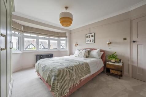 Woodberry Way, E4
