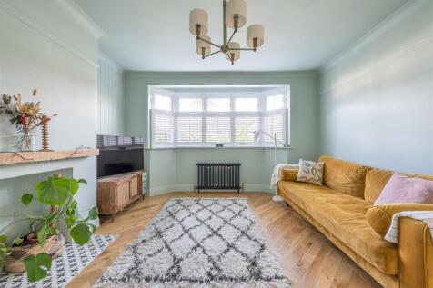 Woodberry Way, E4