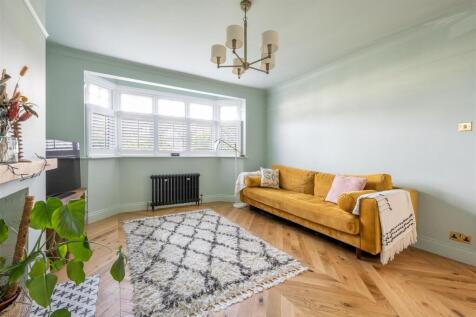 Woodberry Way, E4