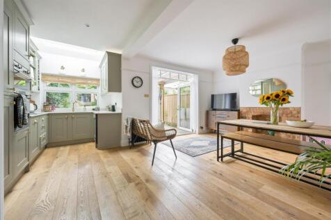 Woodberry Way, E4