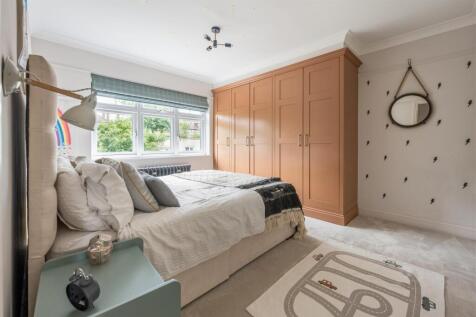 Woodberry Way, E4