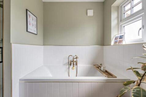 Woodberry Way, E4
